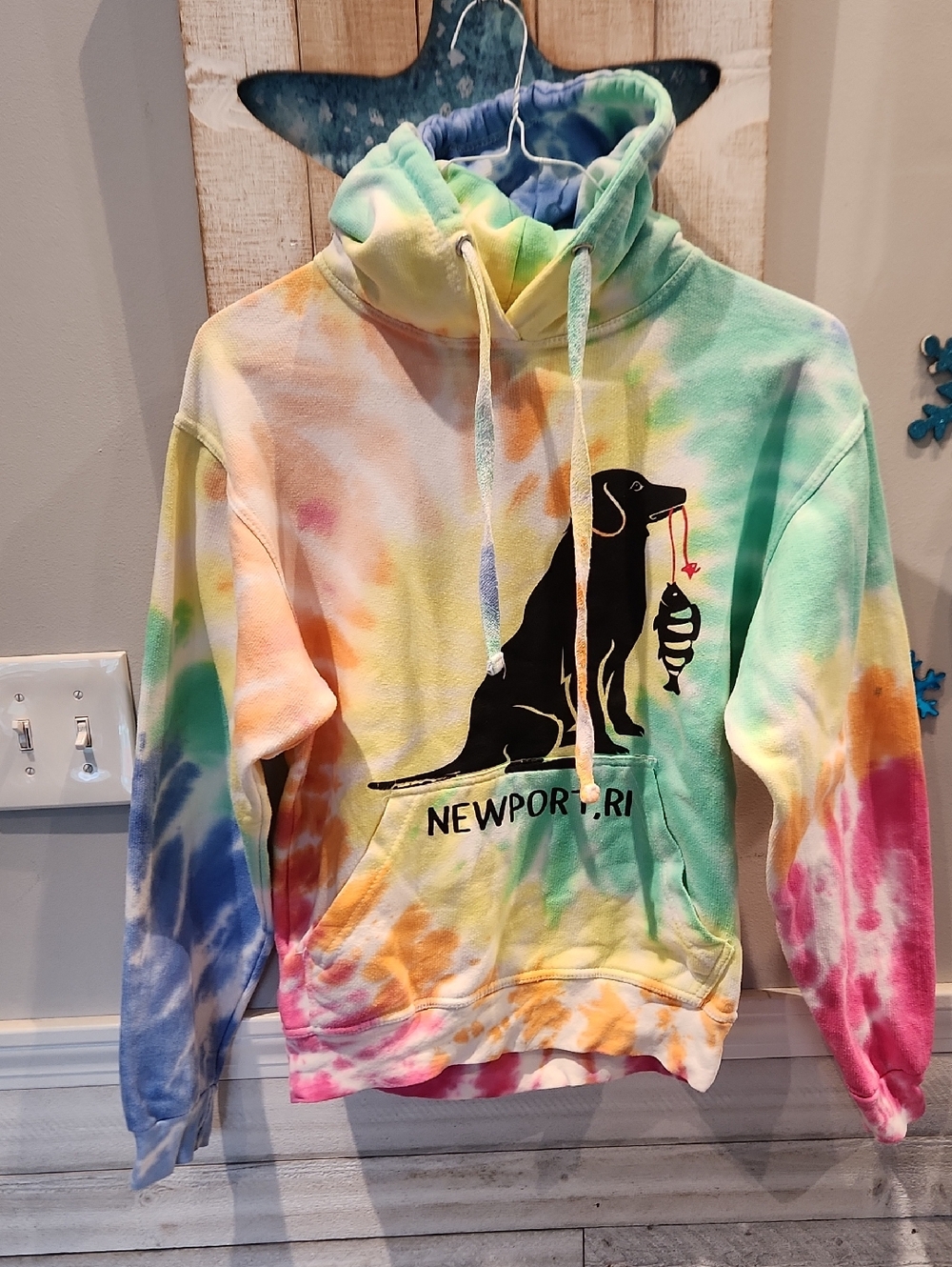 EUC Jon Lauren Apparel Multi-colored Tie-Dye Hoodie w/Black Dog Newport RI Sz S